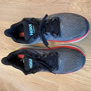 Hoka shoes men size 9 2e Clifton 8